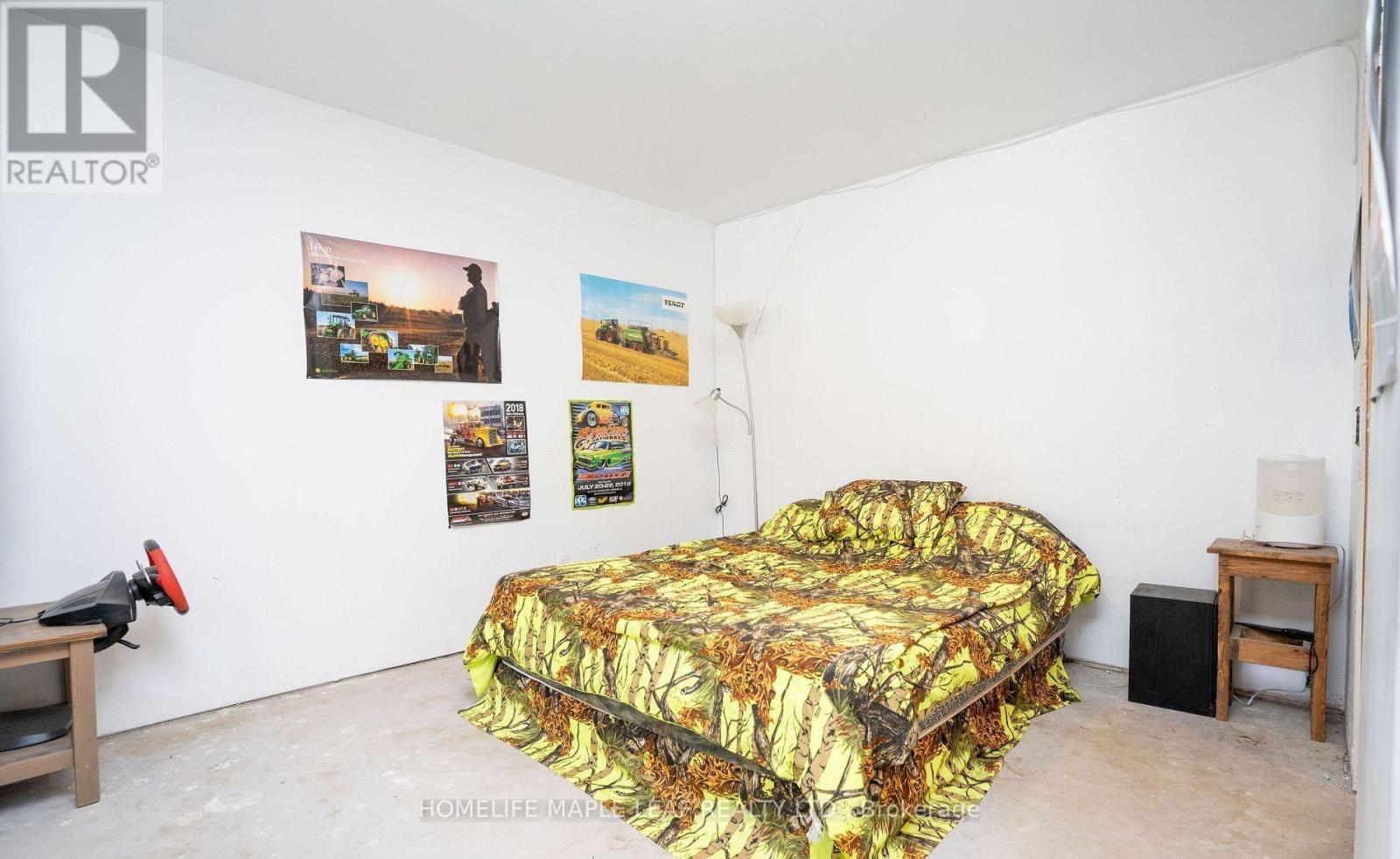 111440 11th Line Property Photo 23