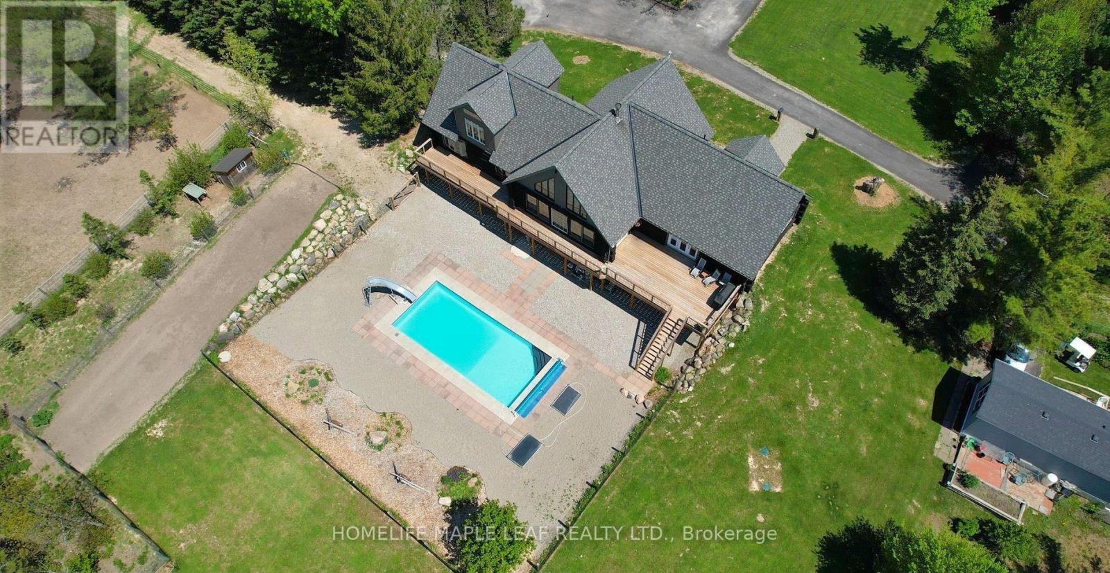 111440 11th Line Property Photo 31