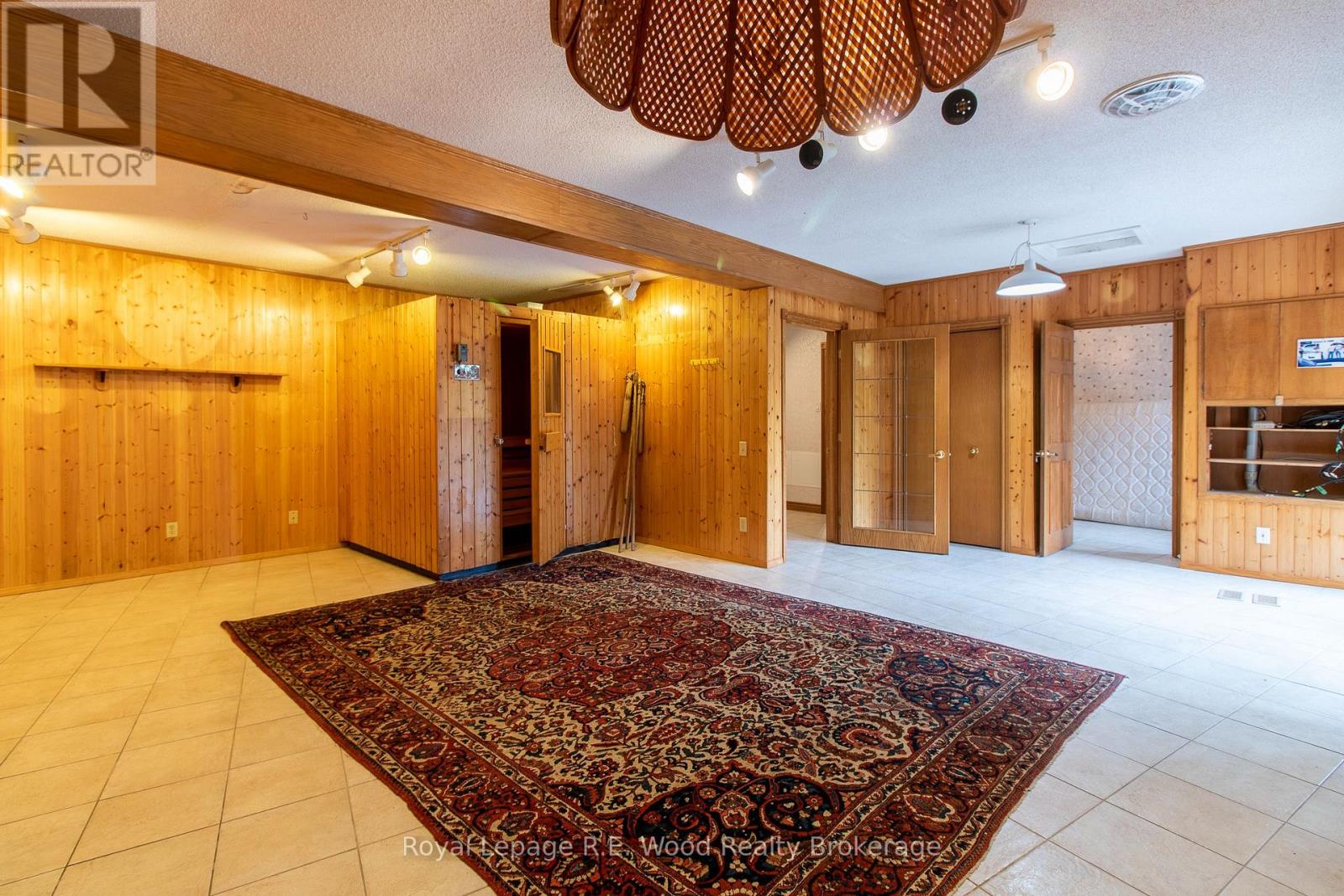 4974 Marion Street Property Photo 5