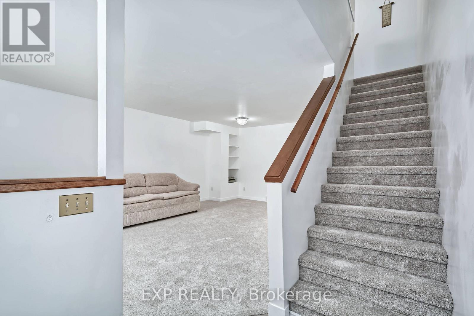38 - 1430 Jalna Boulevard Property Photo 3