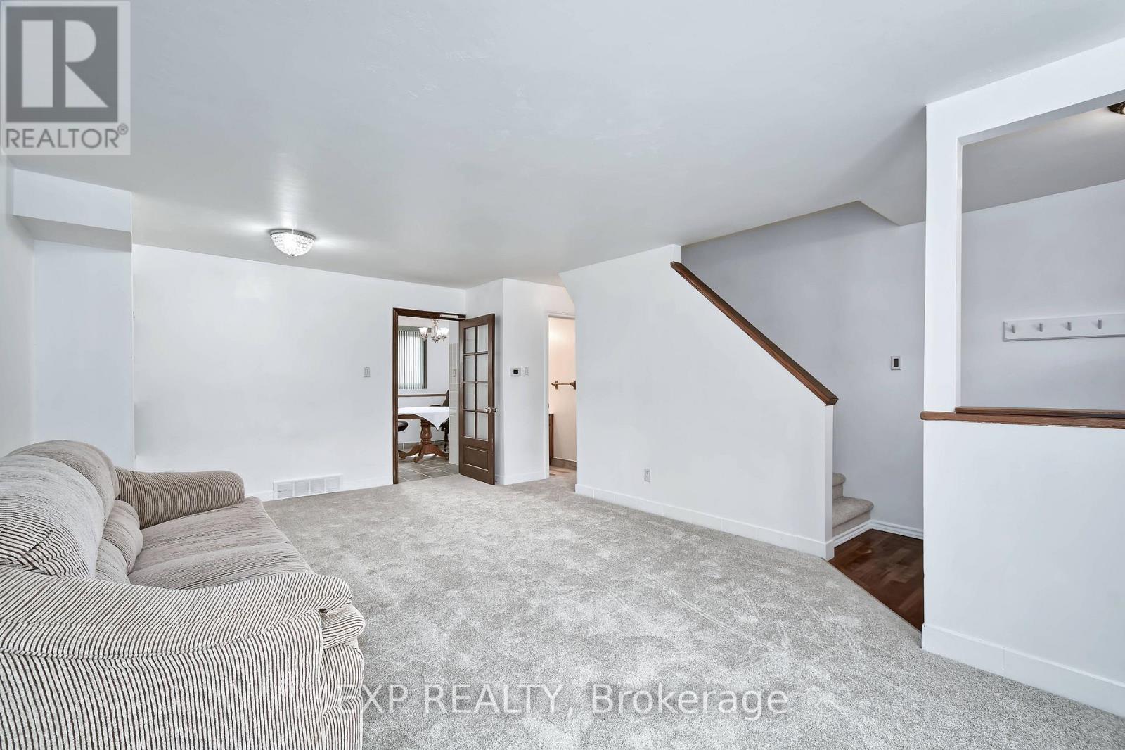 38 - 1430 Jalna Boulevard Property Photo 6