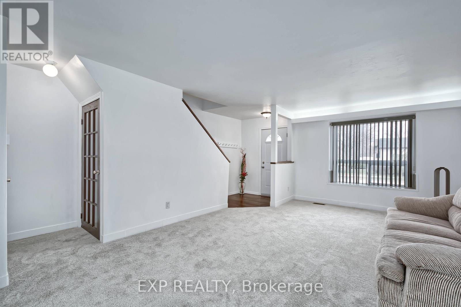 38 - 1430 Jalna Boulevard Property Photo 7