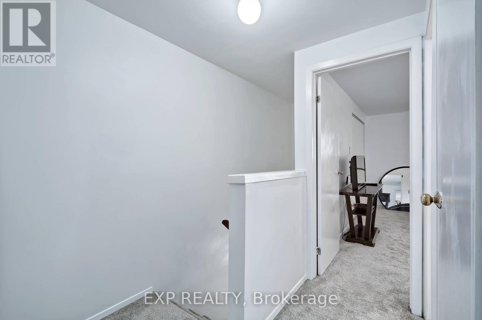 38 - 1430 Jalna Boulevard Property Photo 18