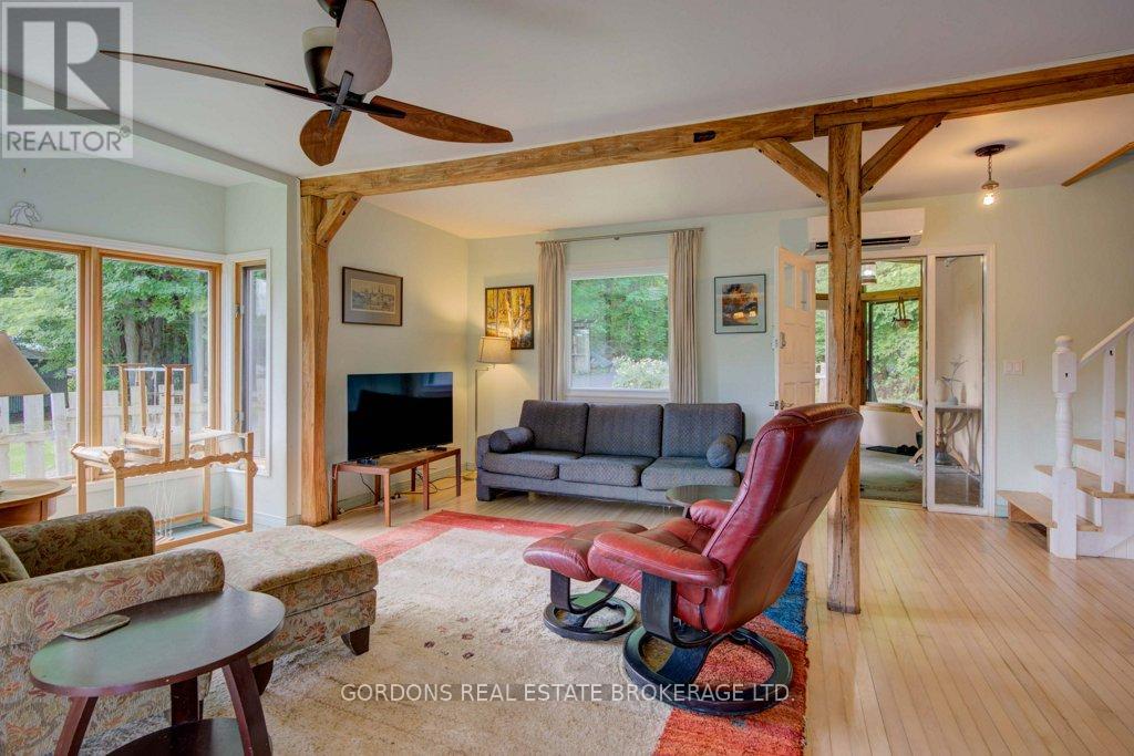 1084 Moon Road Property Photo 11