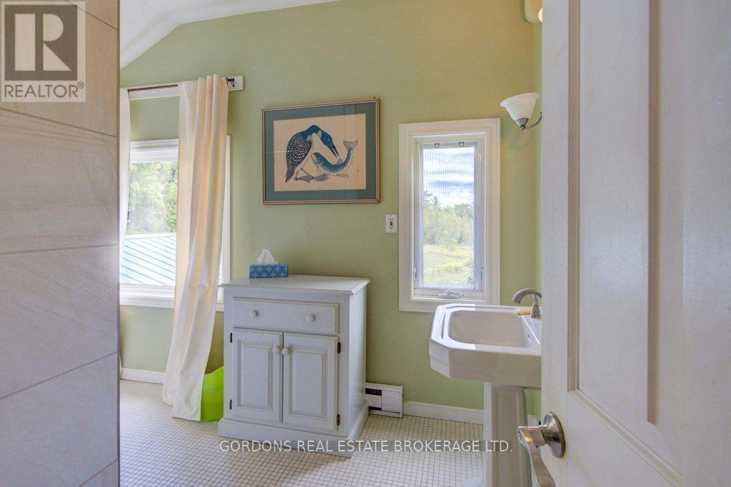 1084 Moon Road Property Photo 28