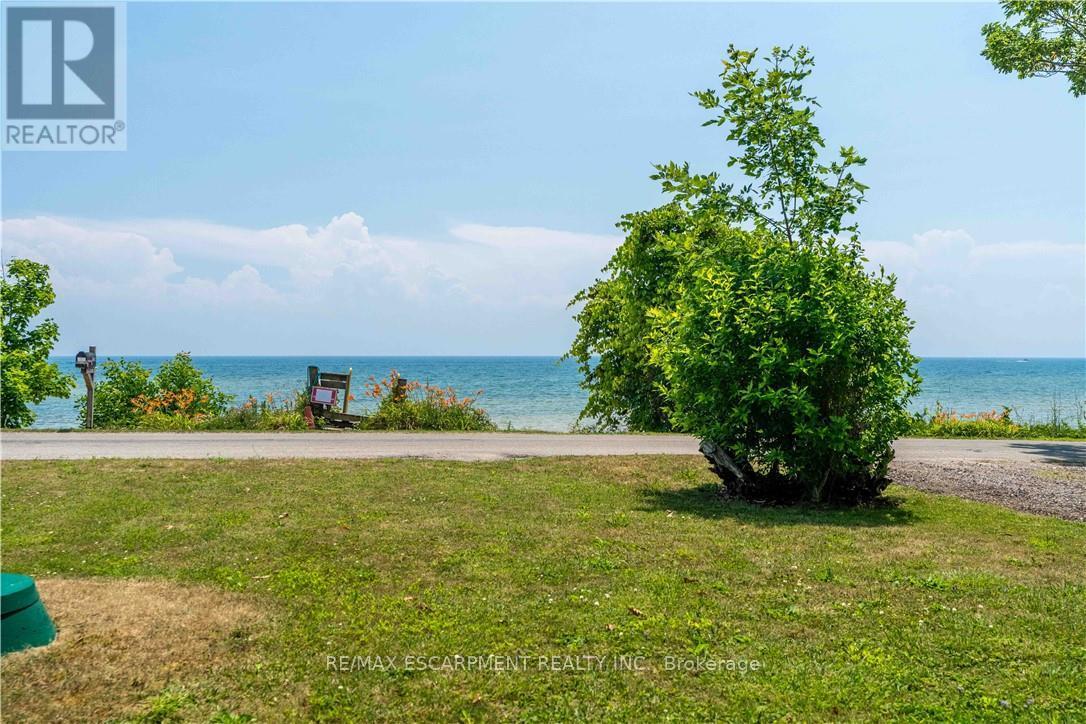 2399 Lakeshore Road Property Photo 5