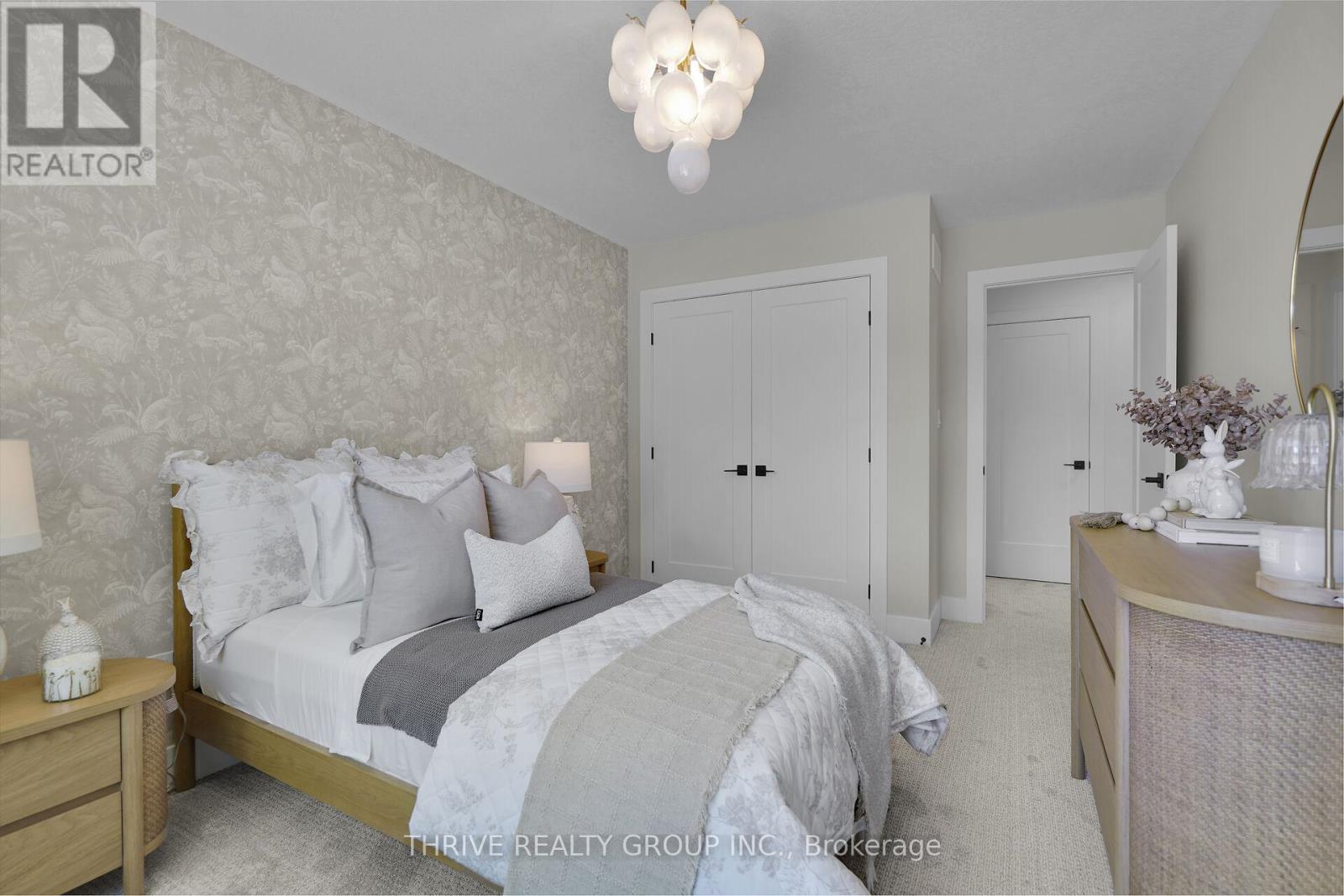 58 - 101 Meadowlily Road S Property Photo 23
