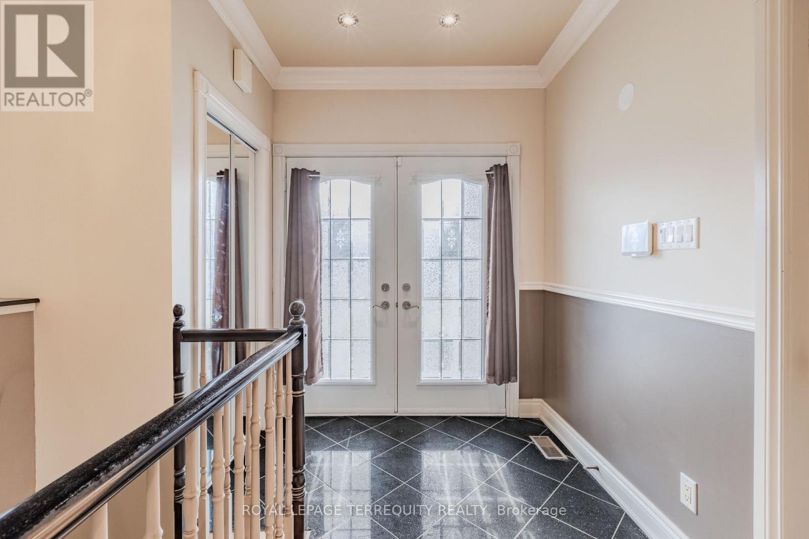 591 Du Parc Road Property Photo 3