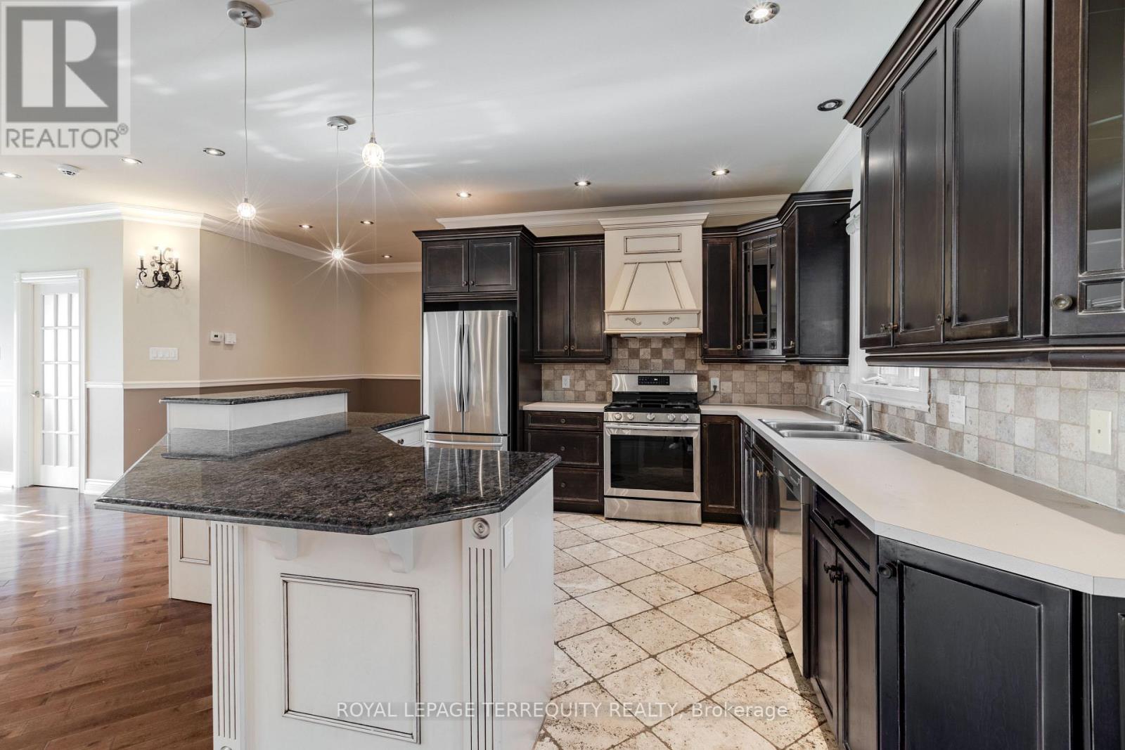 591 Du Parc Road Property Photo 7