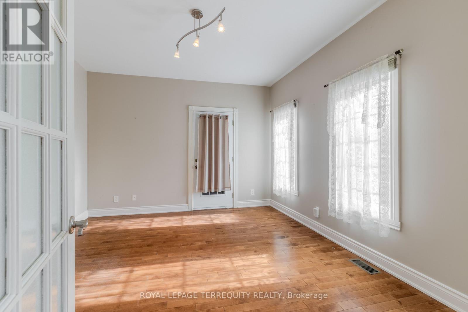 591 Du Parc Road Property Photo 9