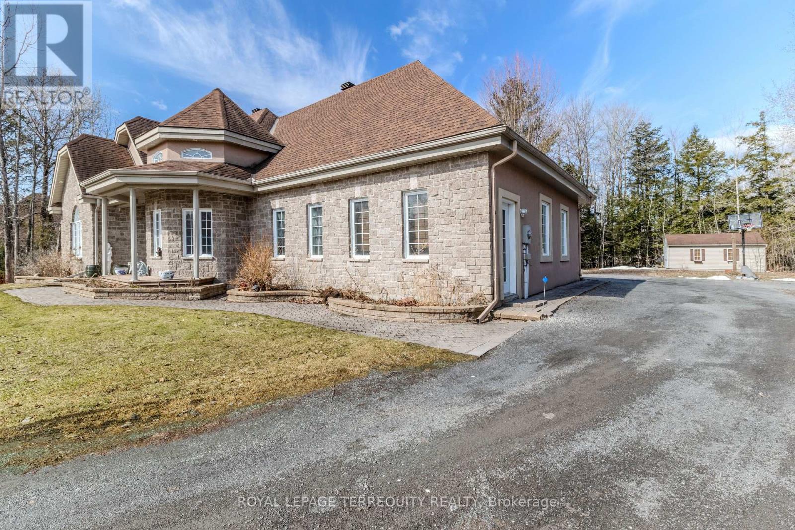 591 Du Parc Road Property Photo 29
