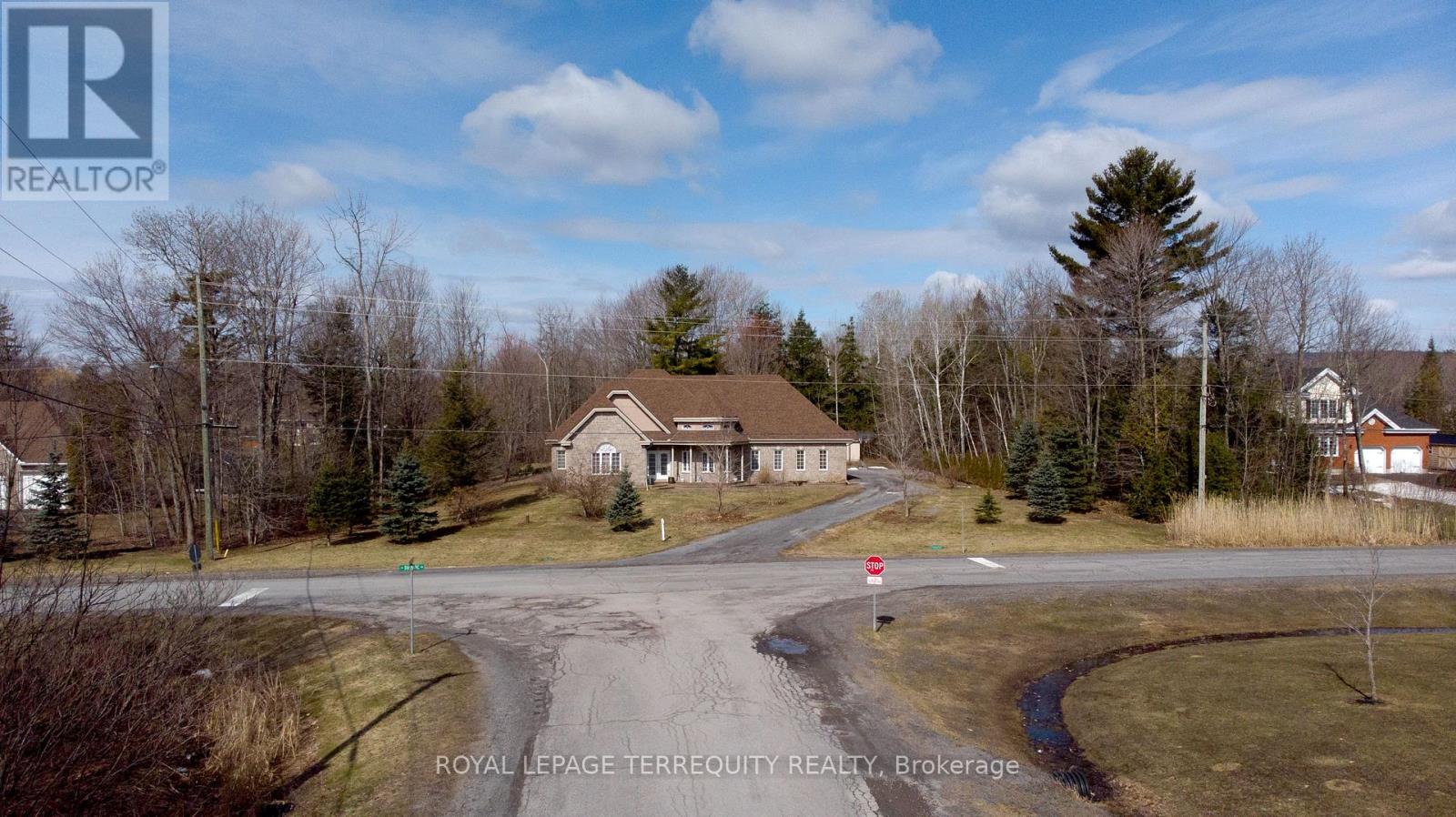 591 Du Parc Road Property Photo 35
