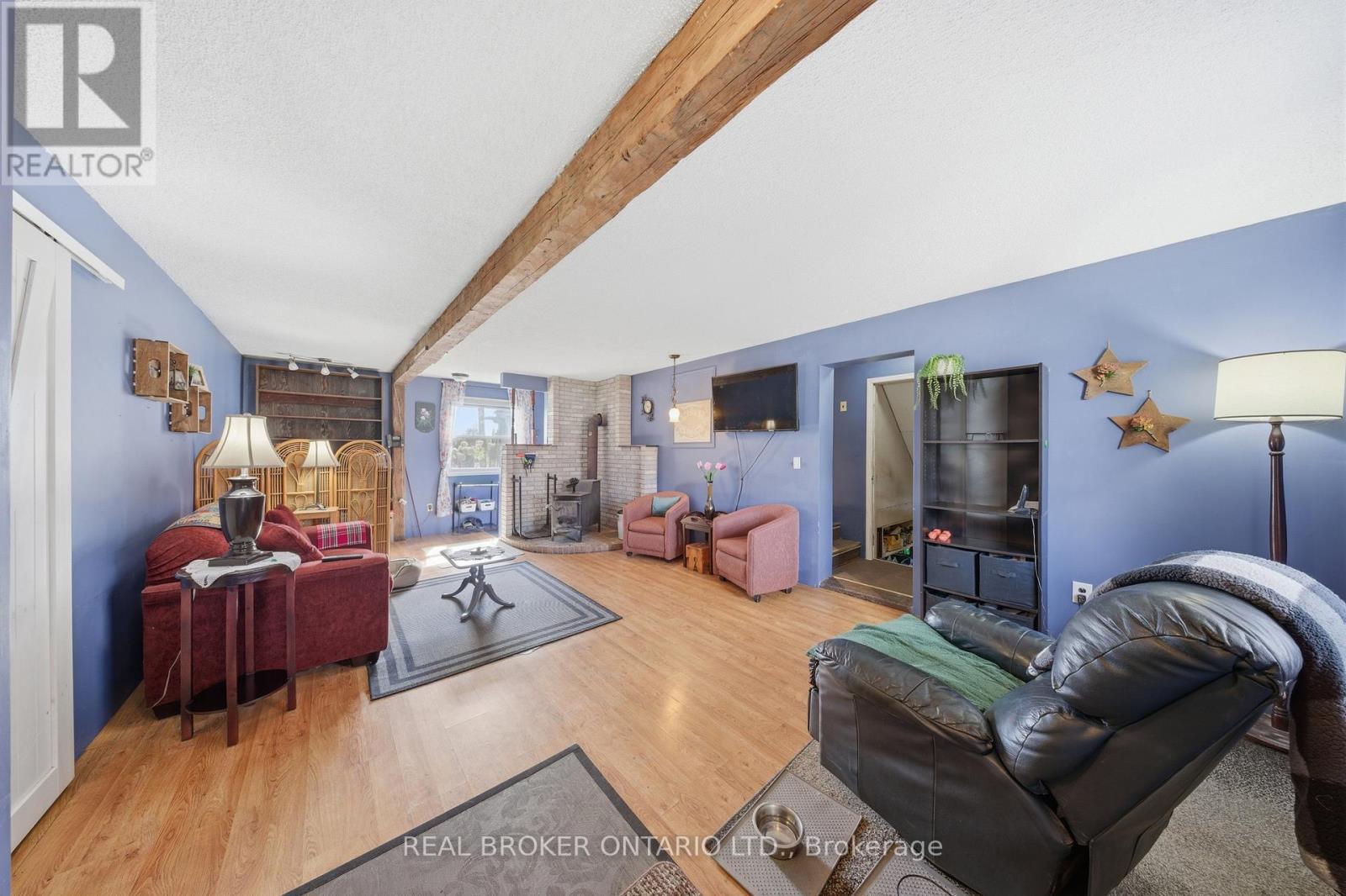 1247 Old 8 Highway Property Photo 6