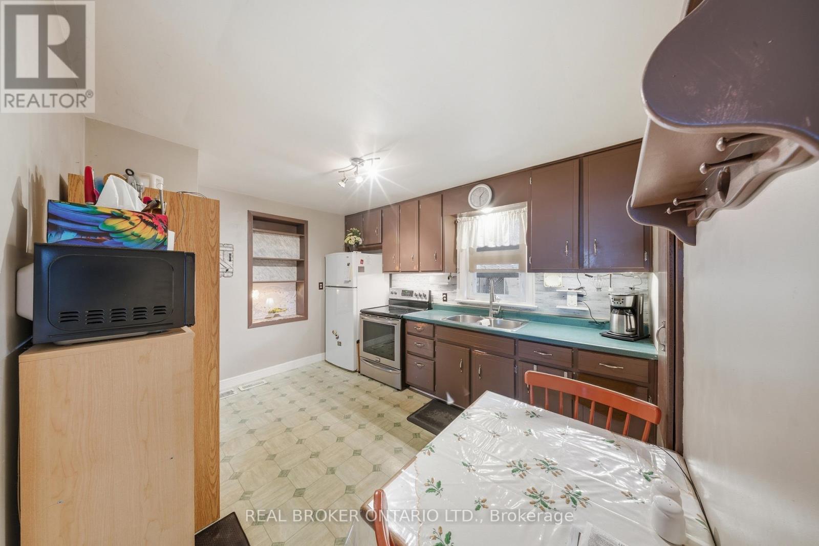 1247 Old 8 Highway Property Photo 13