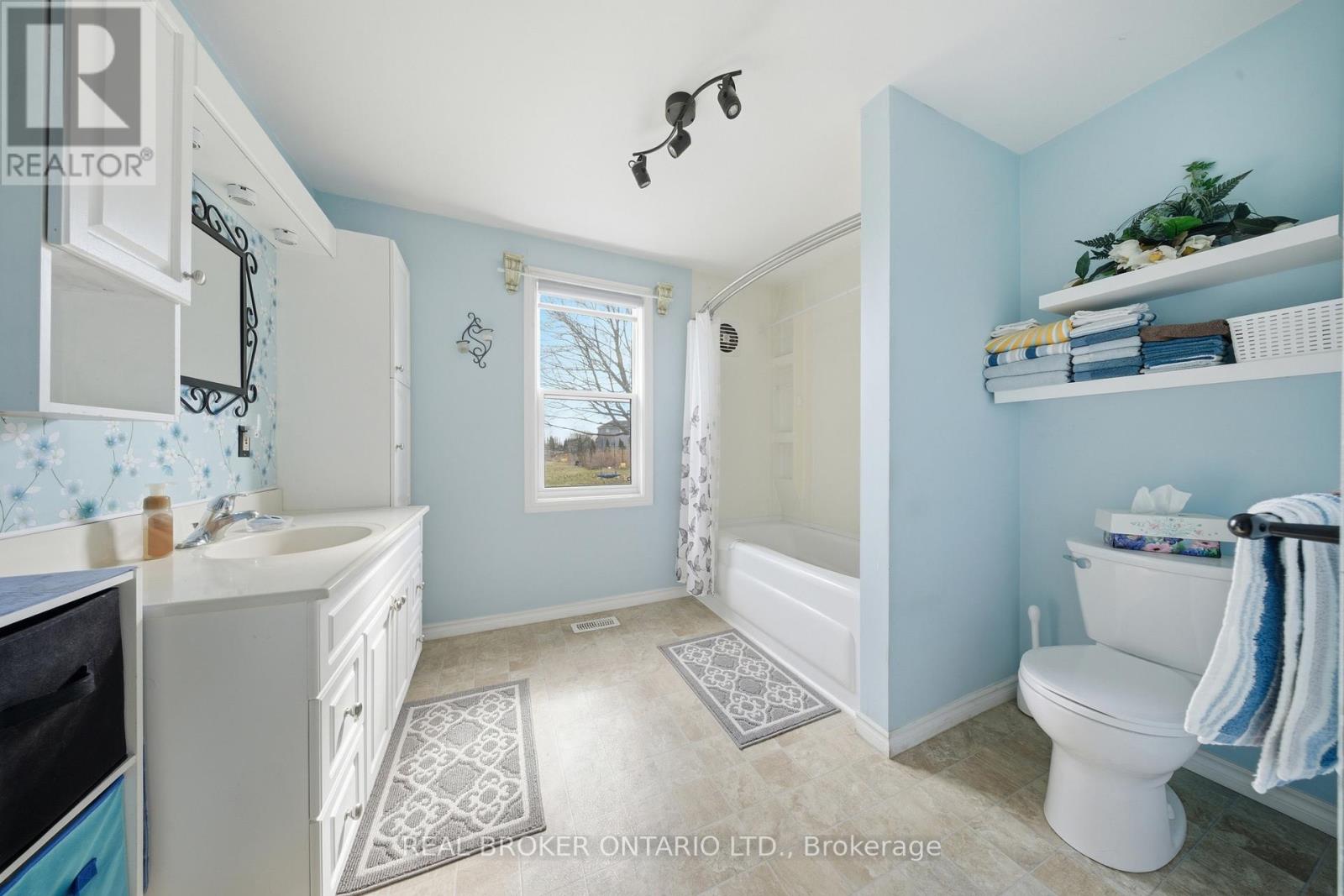 1247 Old 8 Highway Property Photo 17