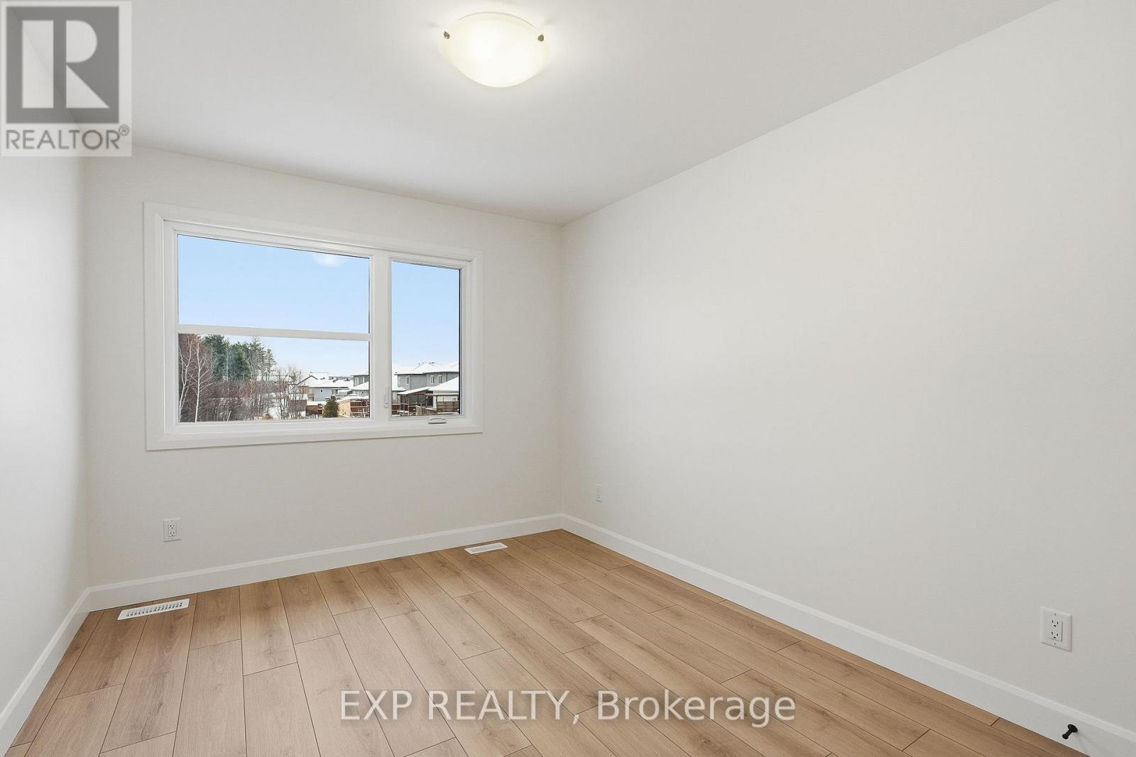 136 Elizabeth Street Street Property Photo 16