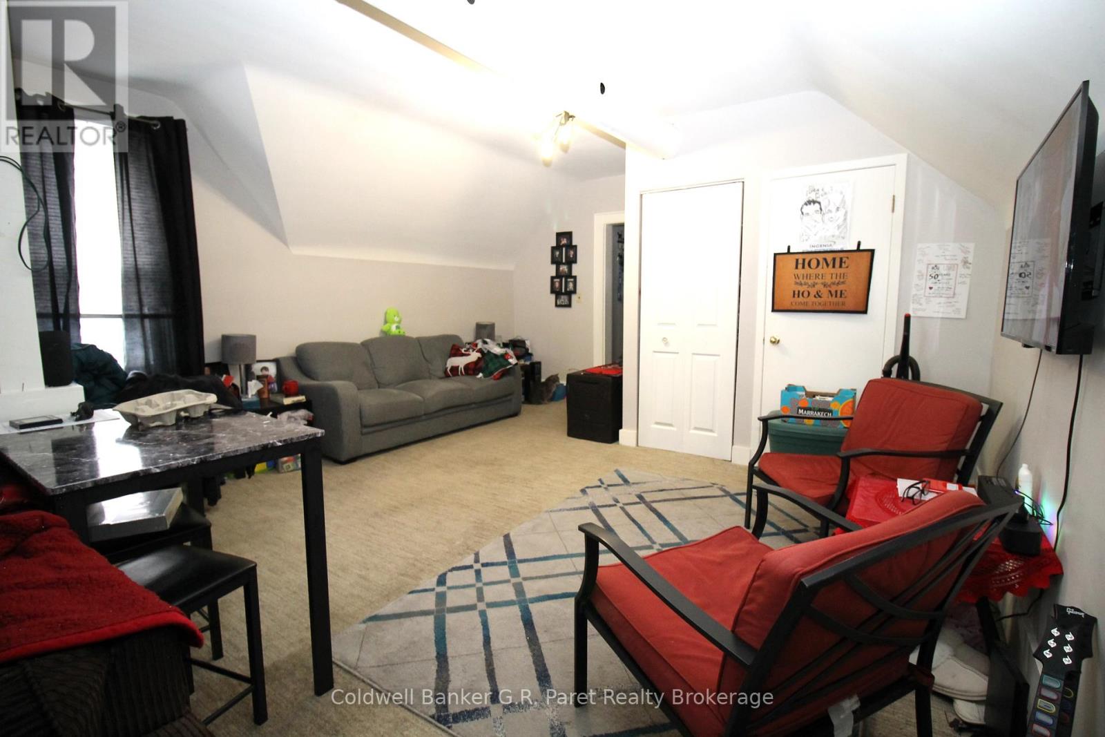 149 Main Street Property Photo 6