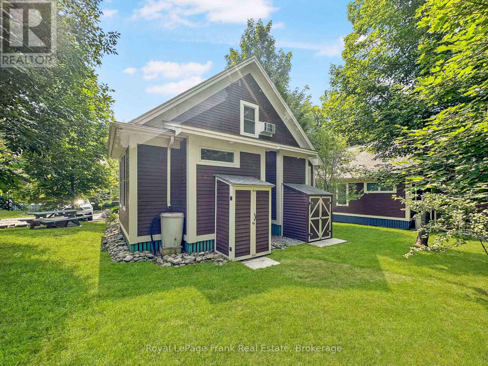 182 - 3 Farm View Lane Property Photo 4