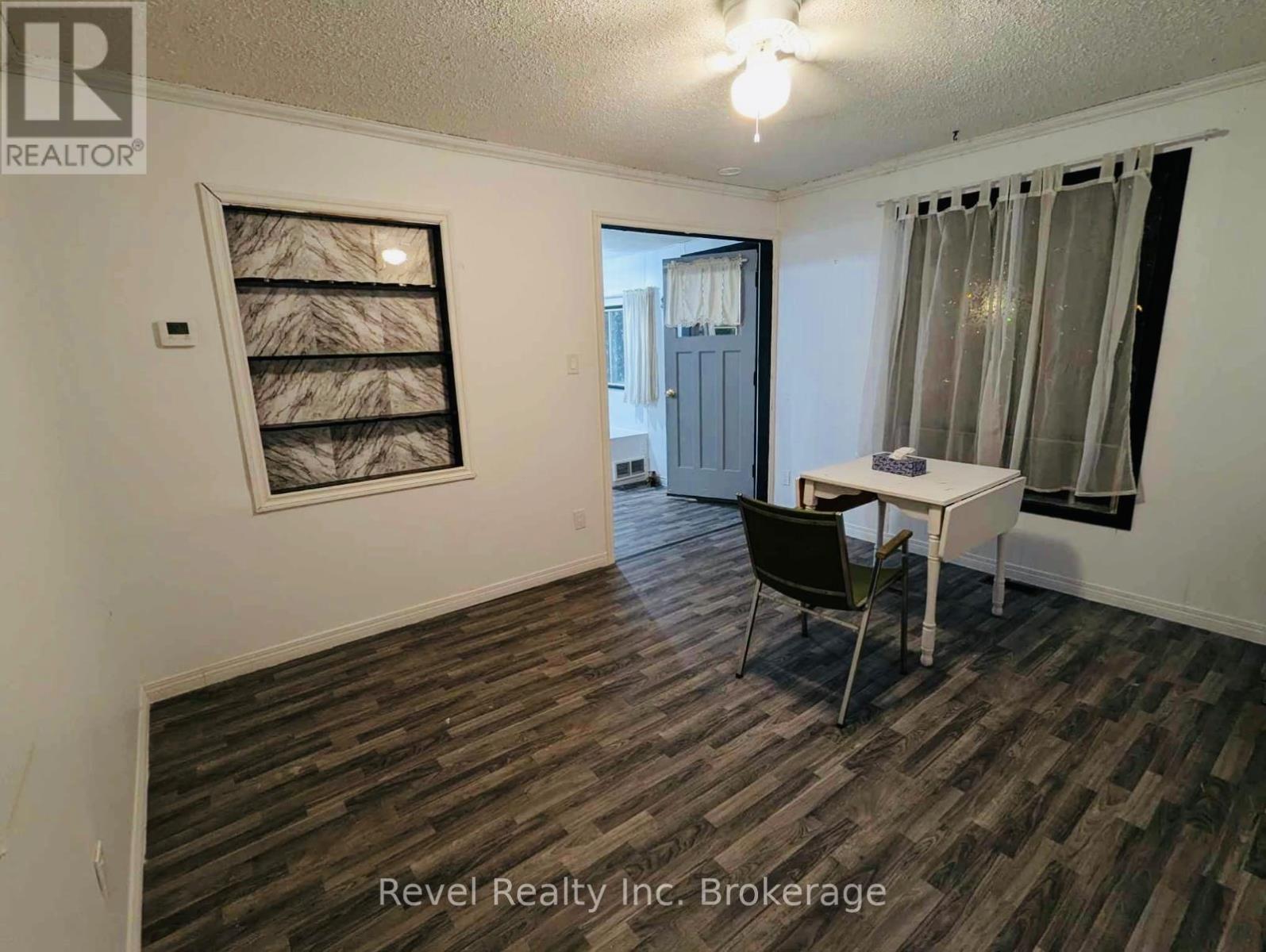 214 Fotheringham Avenue Property Photo 21