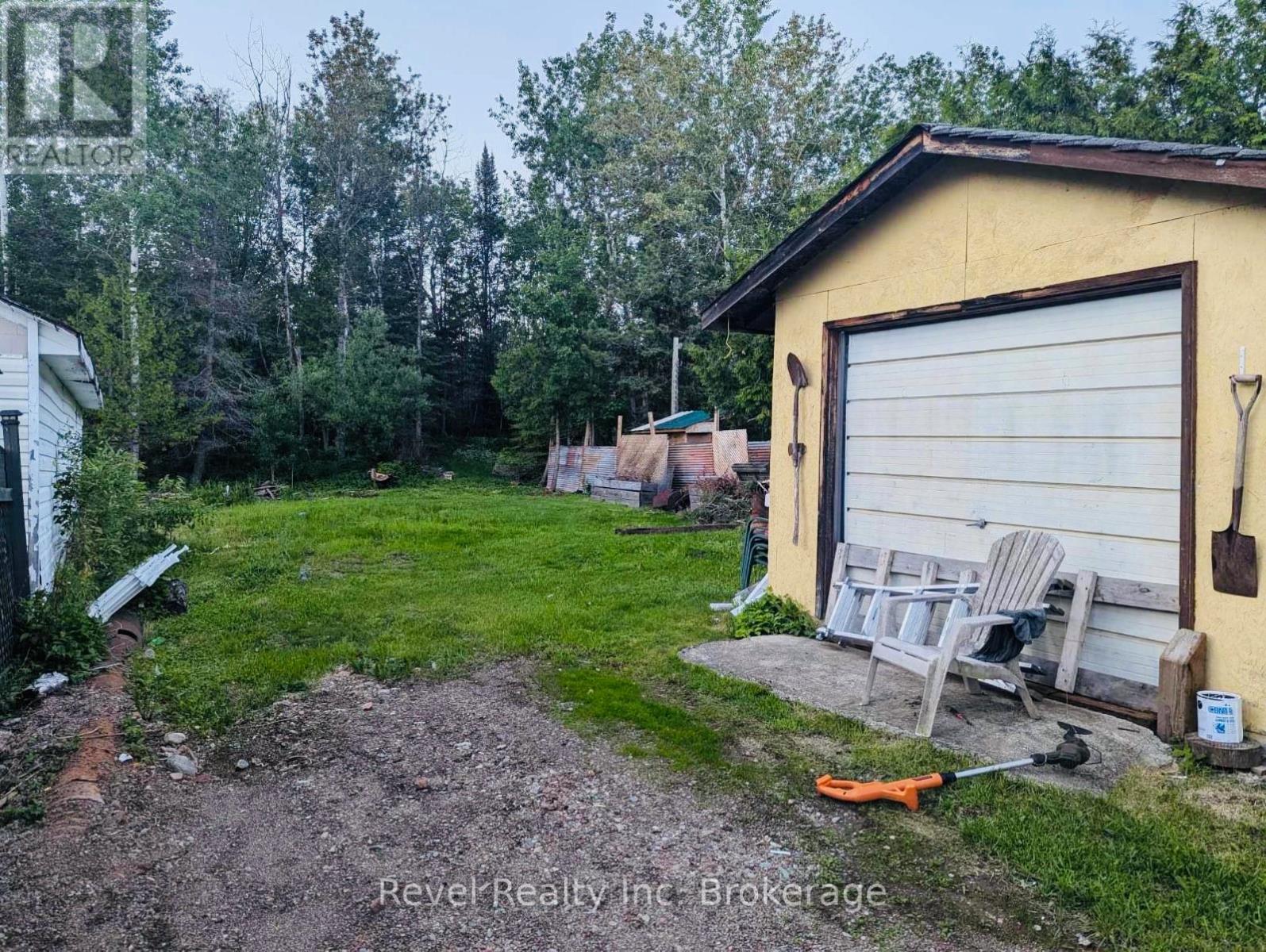 214 Fotheringham Avenue Property Photo 27