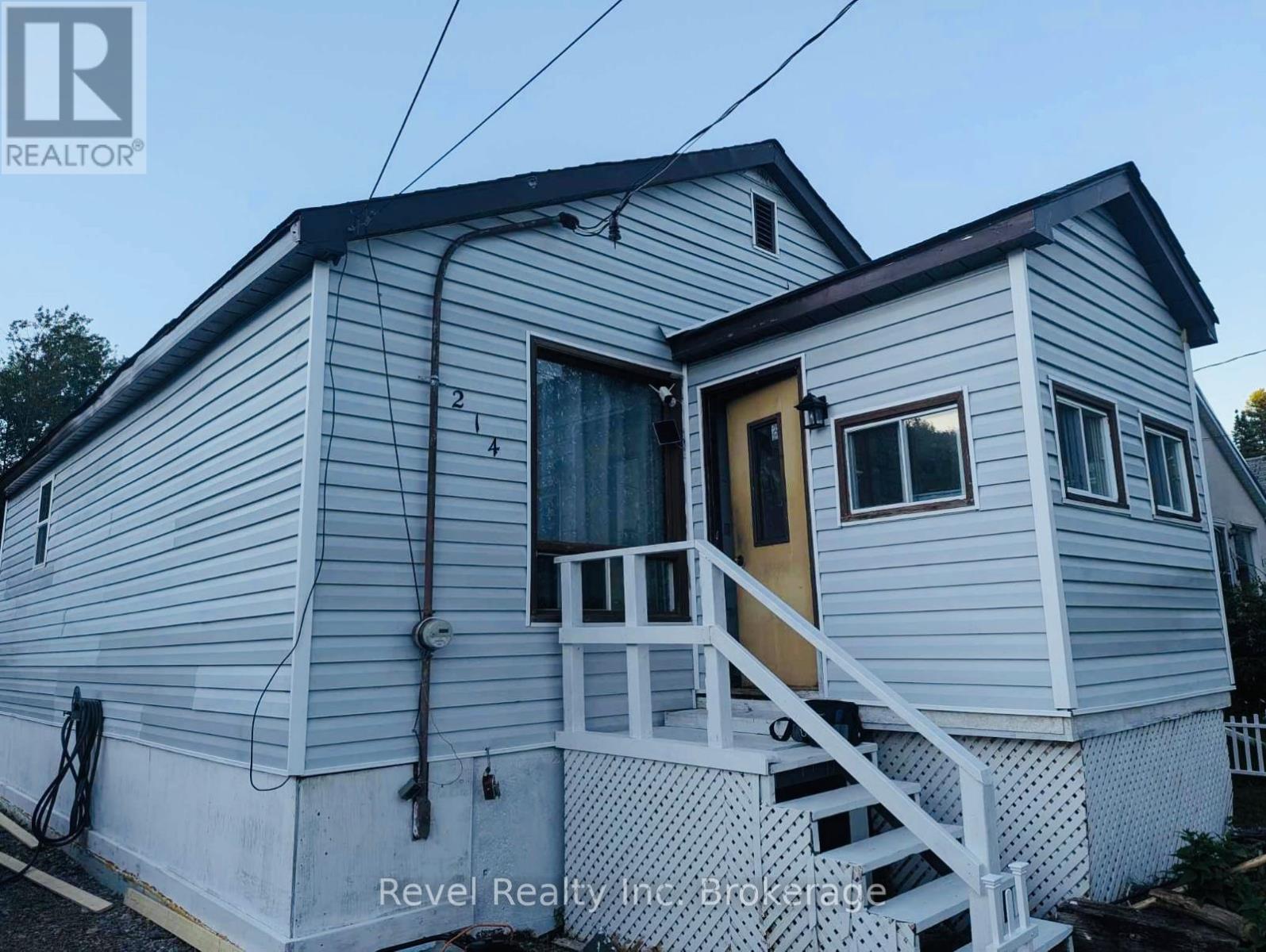 214 Fotheringham Avenue Property Photo 28