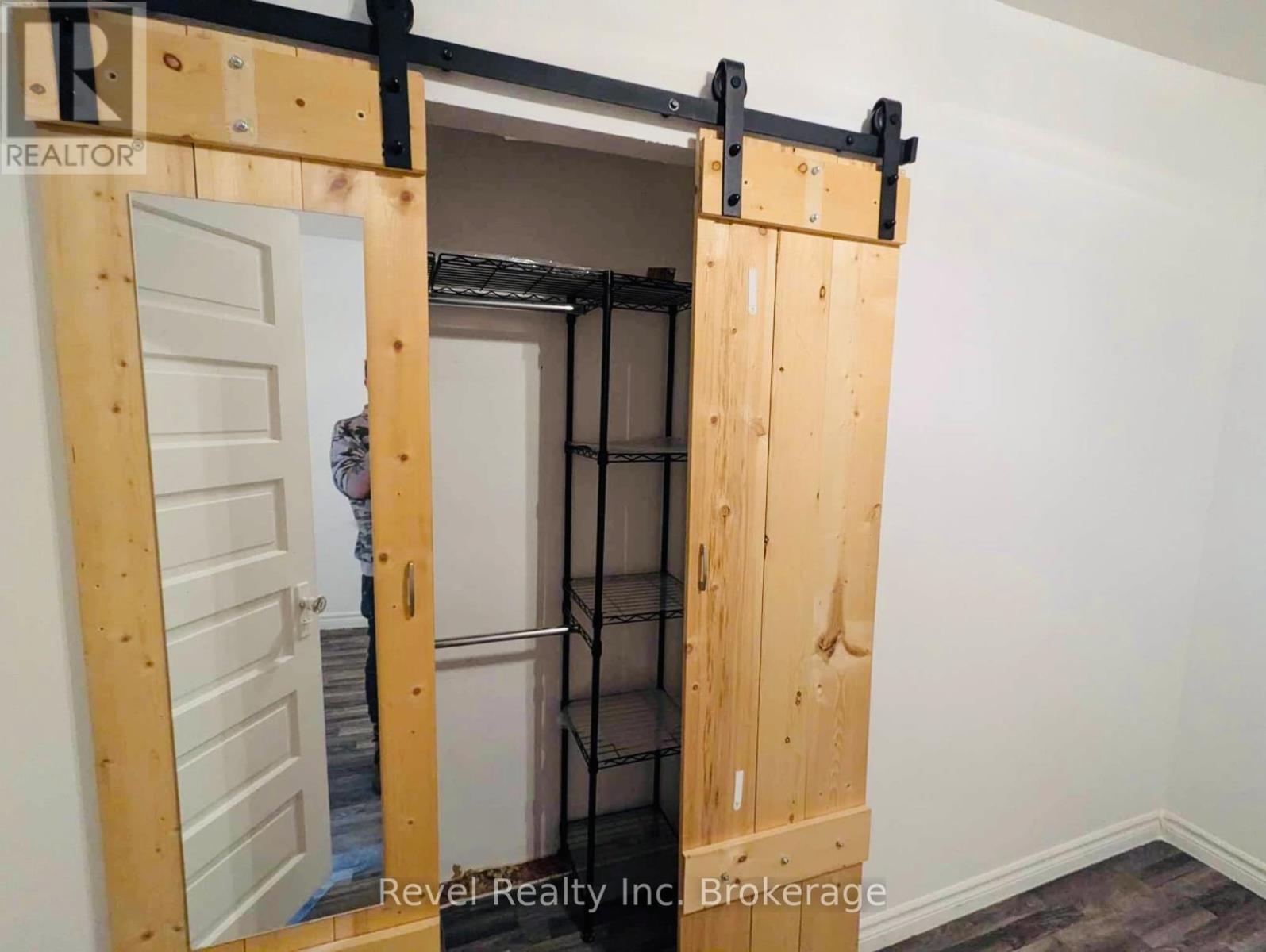214 Fotheringham Avenue Property Photo 29