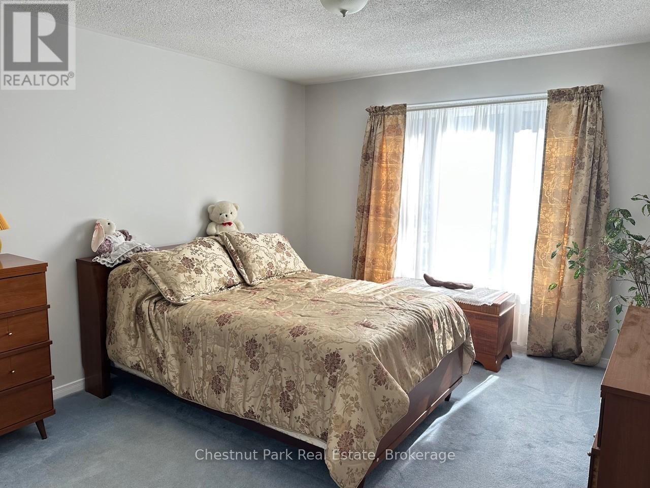 45 Pine Ridge Gate E Property Photo 8