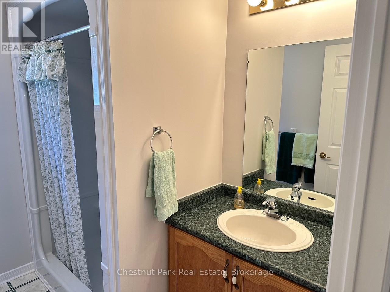 45 Pine Ridge Gate E Property Photo 13