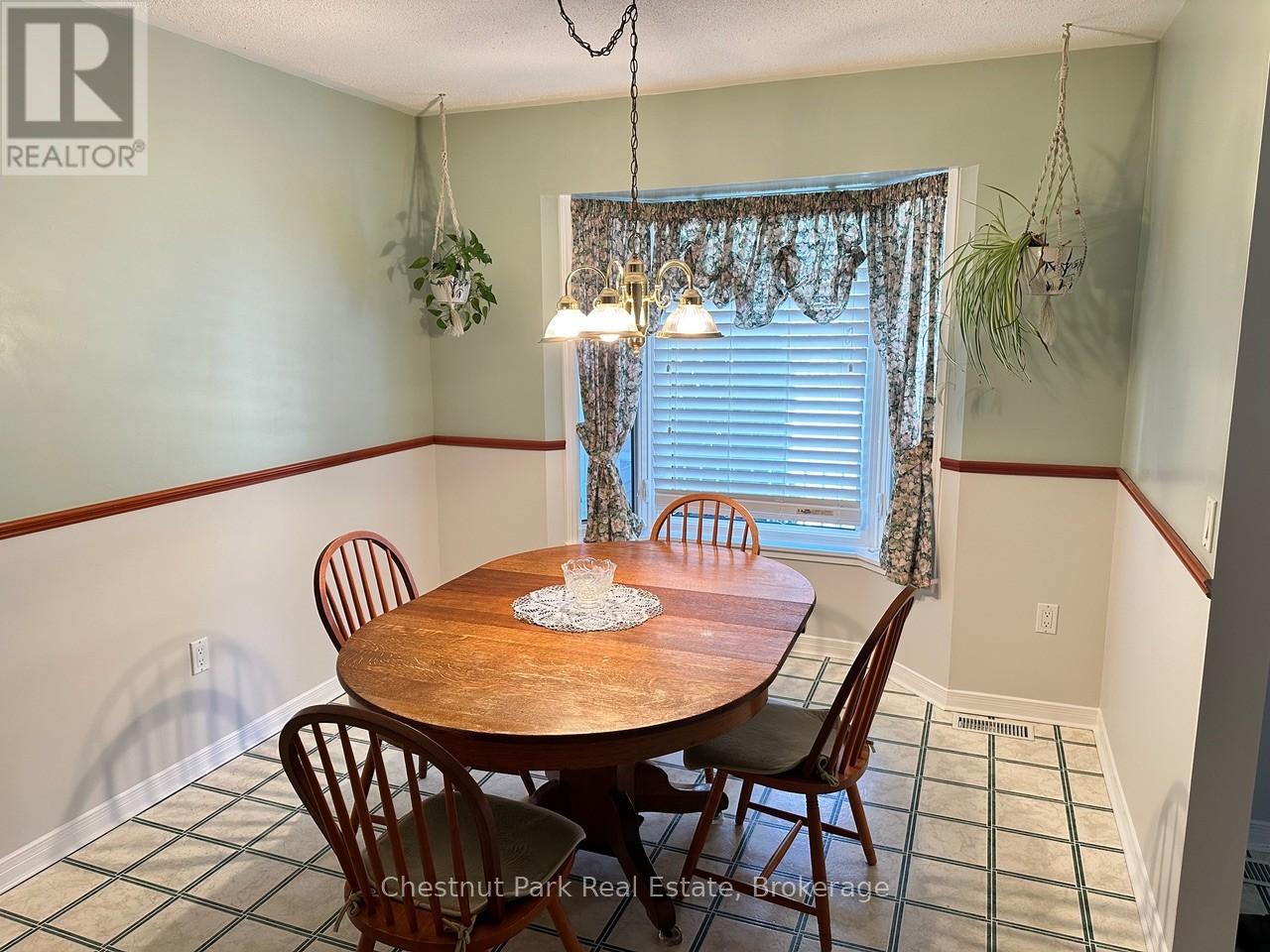 45 Pine Ridge Gate E Property Photo 17
