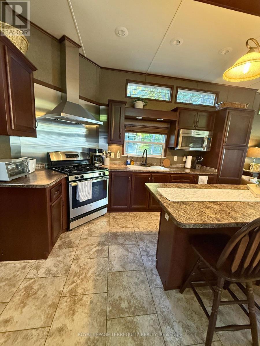 14 Rockhaven Property Photo 12
