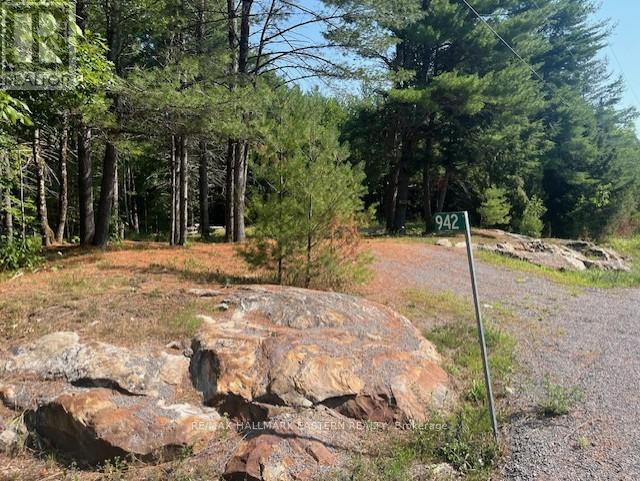 942 Balmer Road Property Photo 1