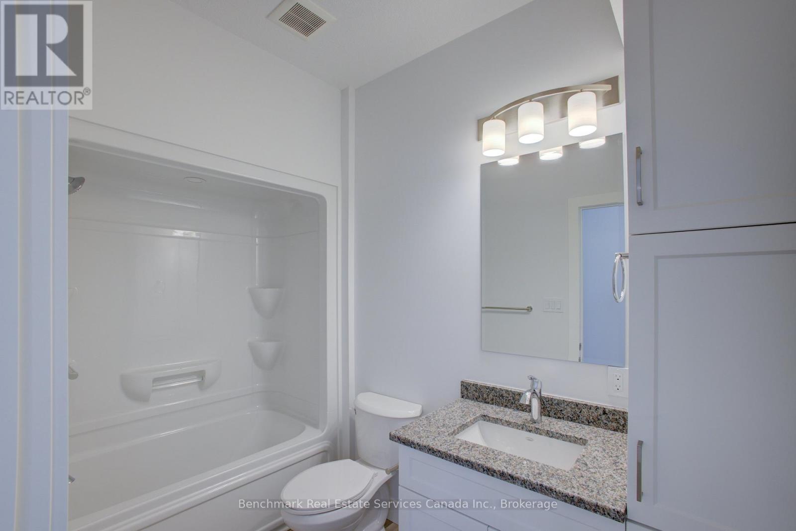 60 Cavalier Crescent Property Photo 3