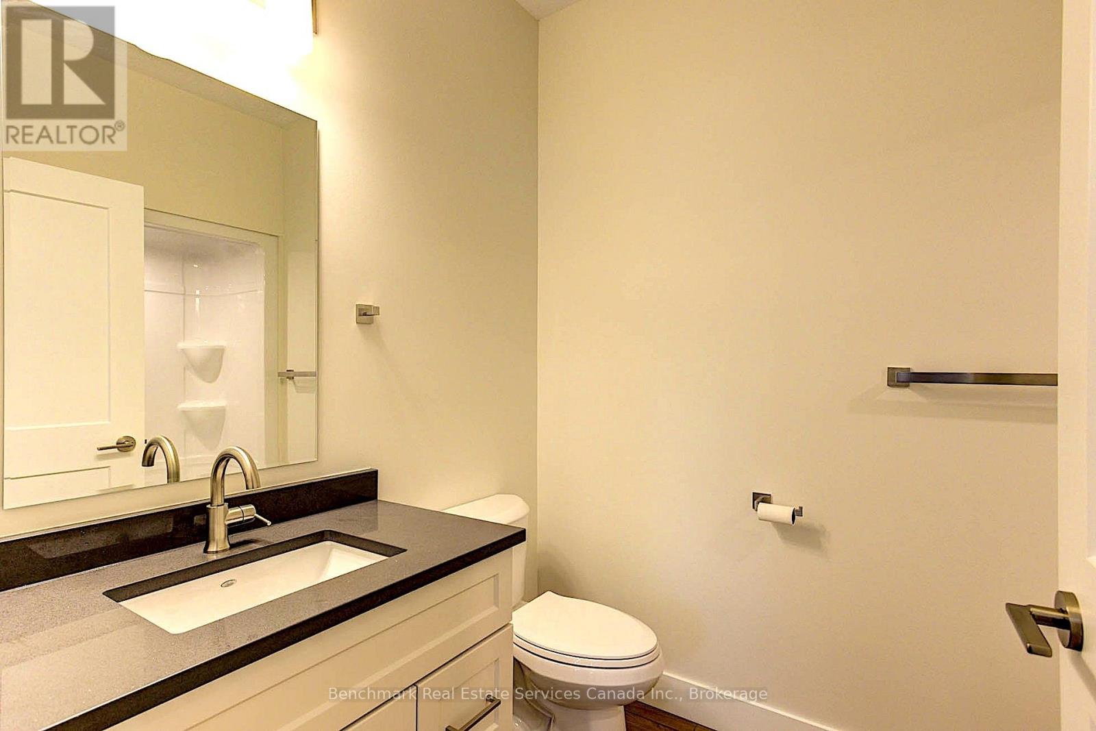 65 Cavalier Crescent Property Photo 5