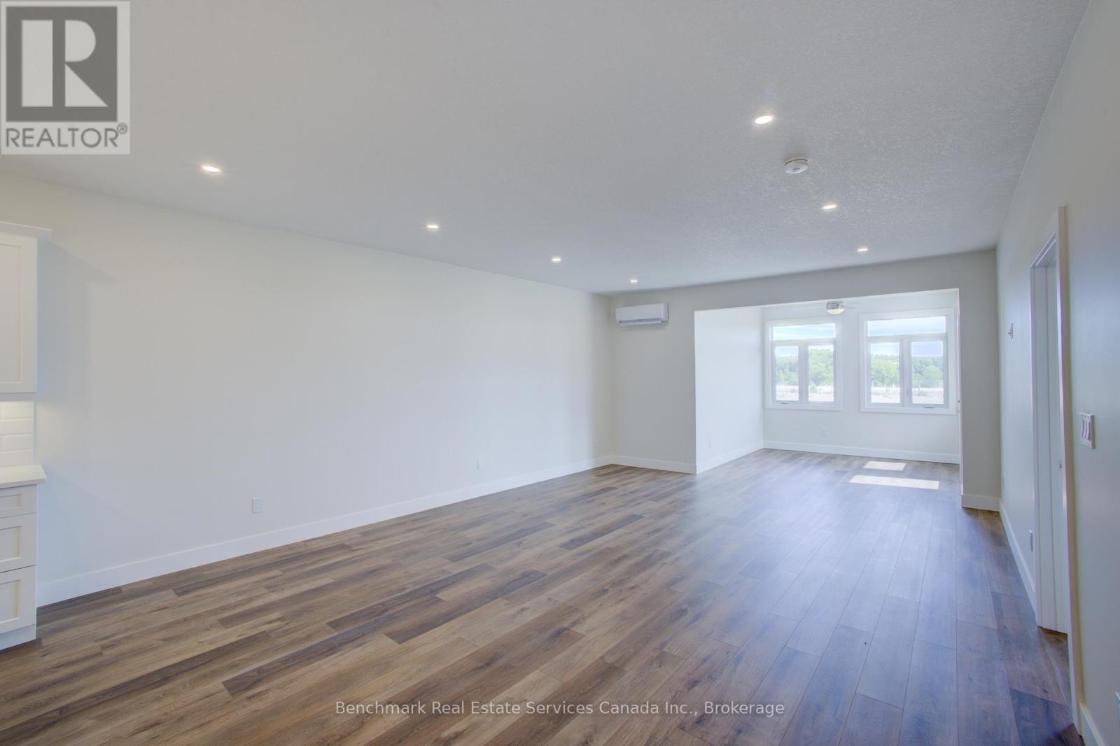 59 Cavalier Crescent Property Photo 15