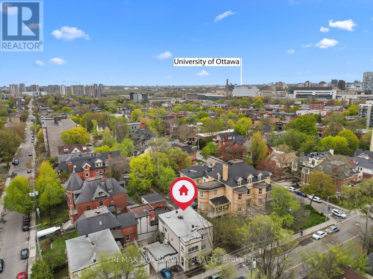 320 Laurier Avenue E Property Photo 14