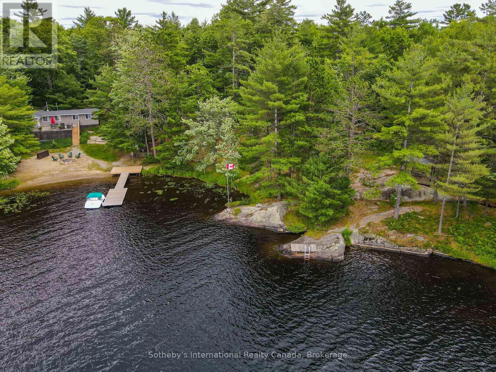 1040 Kahshe Lake Property Photo 41