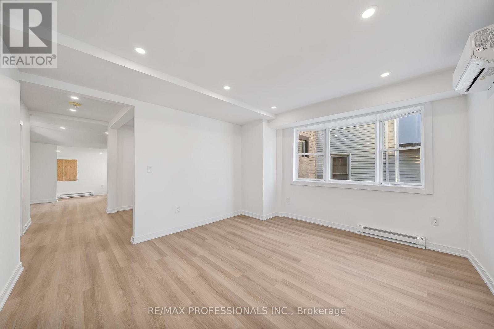 Apartment B - 27 Oakdale Avenue Property Photo 9