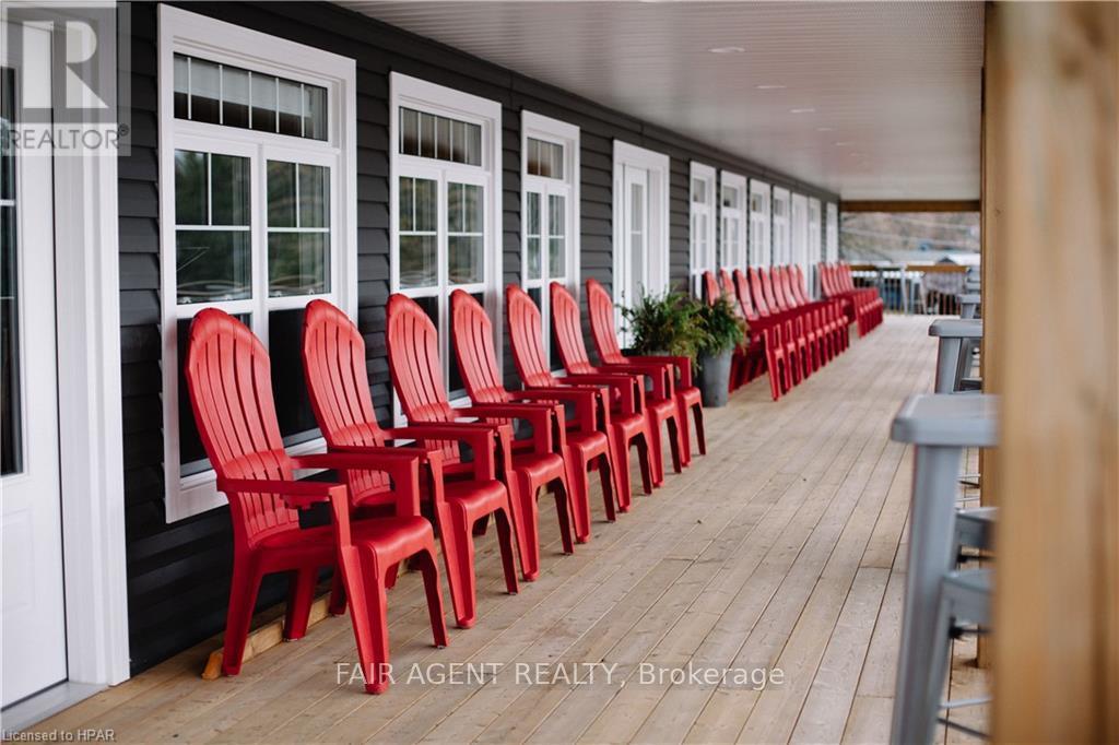 48 Wilson Lake Crescent Property Photo 10