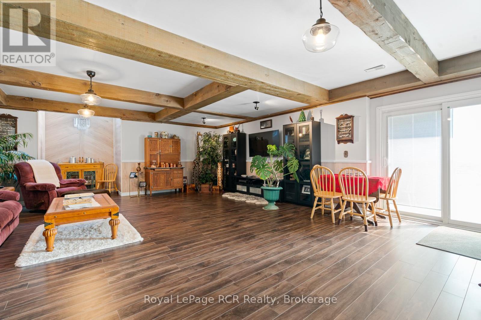 136 4th Avenue Property Photo 13