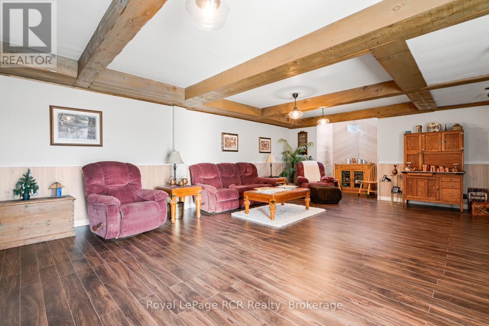 136 4th Avenue Property Photo 15