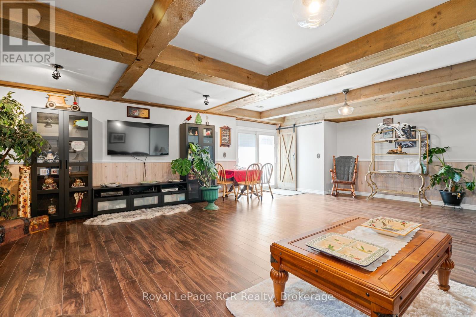 136 4th Avenue Property Photo 16