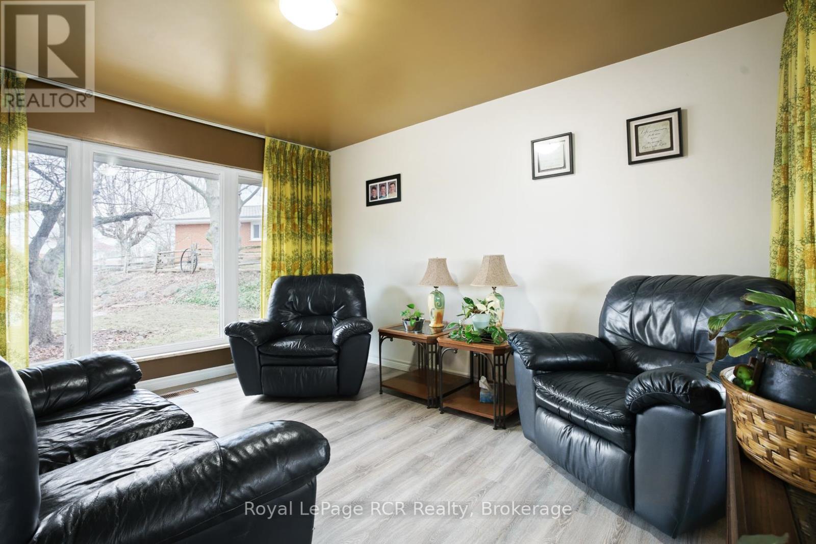 136 4th Avenue Property Photo 47