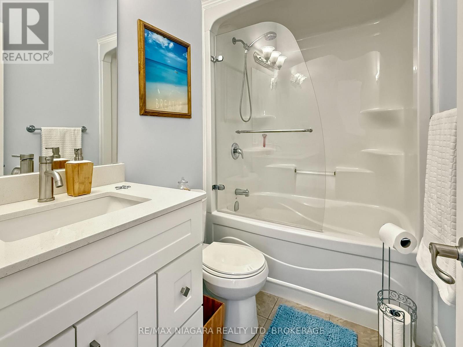 1041 Meadowood Street Property Photo 15