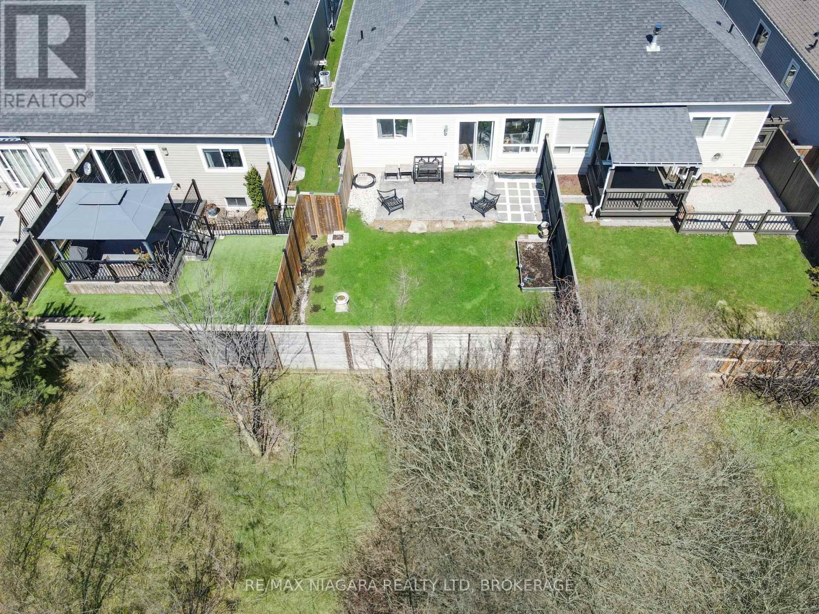 1041 Meadowood Street Property Photo 20