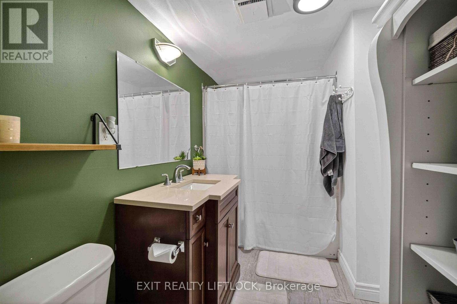 1833 Keene Road Property Photo 22