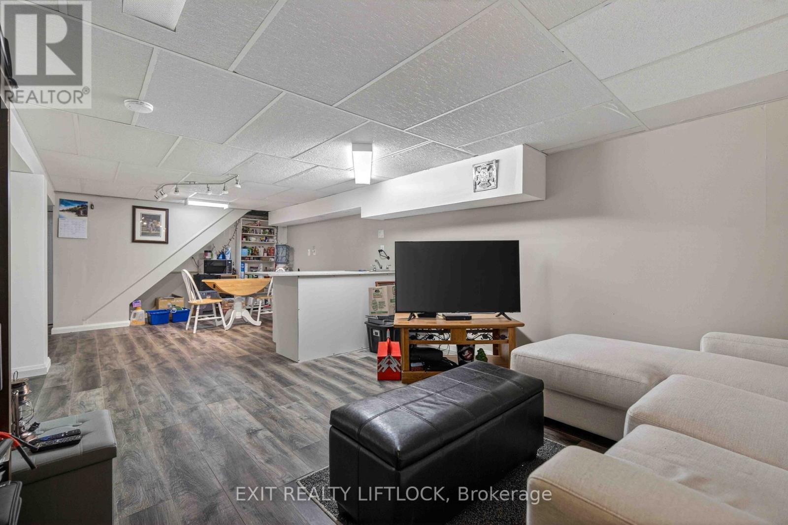 1833 Keene Road Property Photo 28