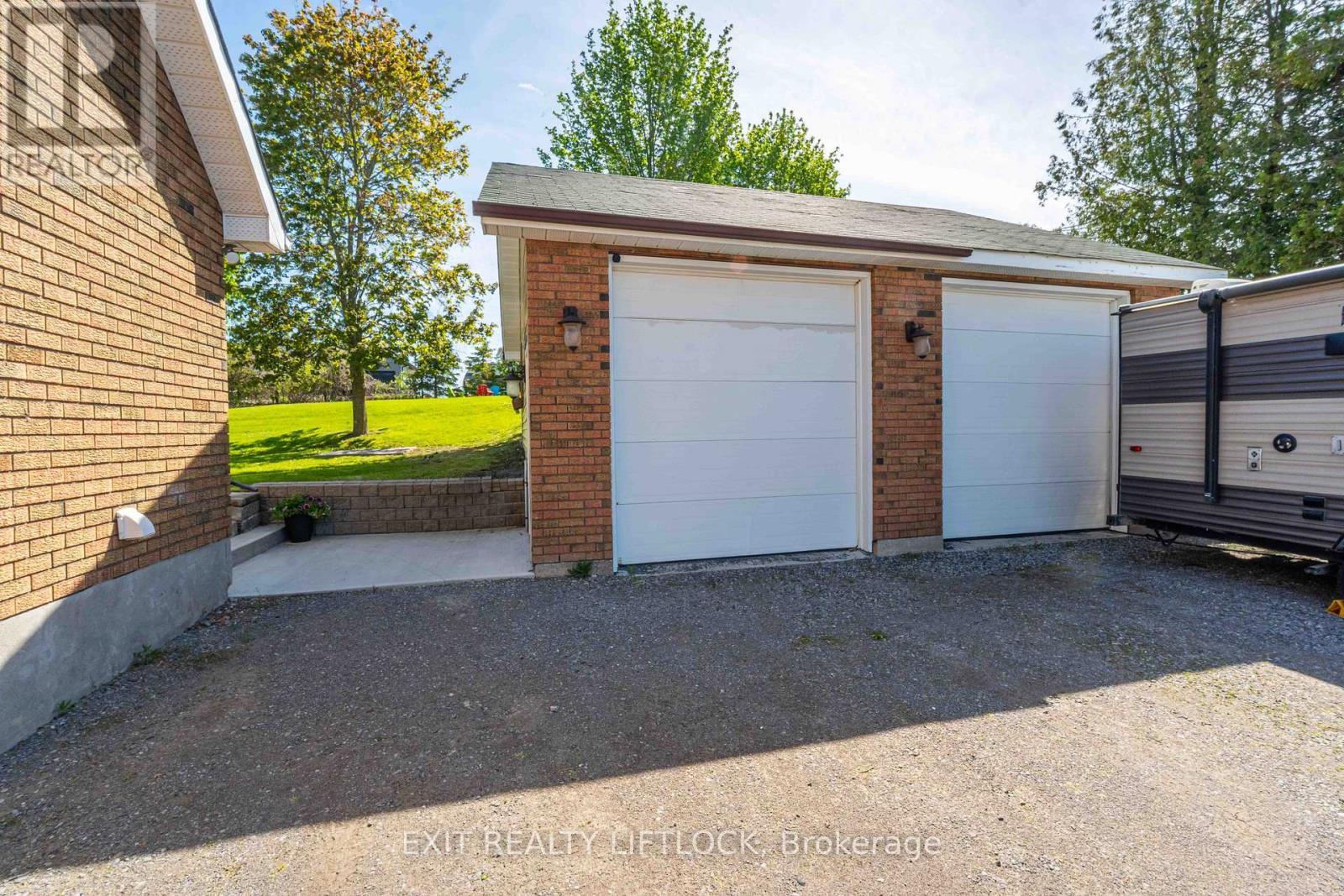 1833 Keene Road Property Photo 38
