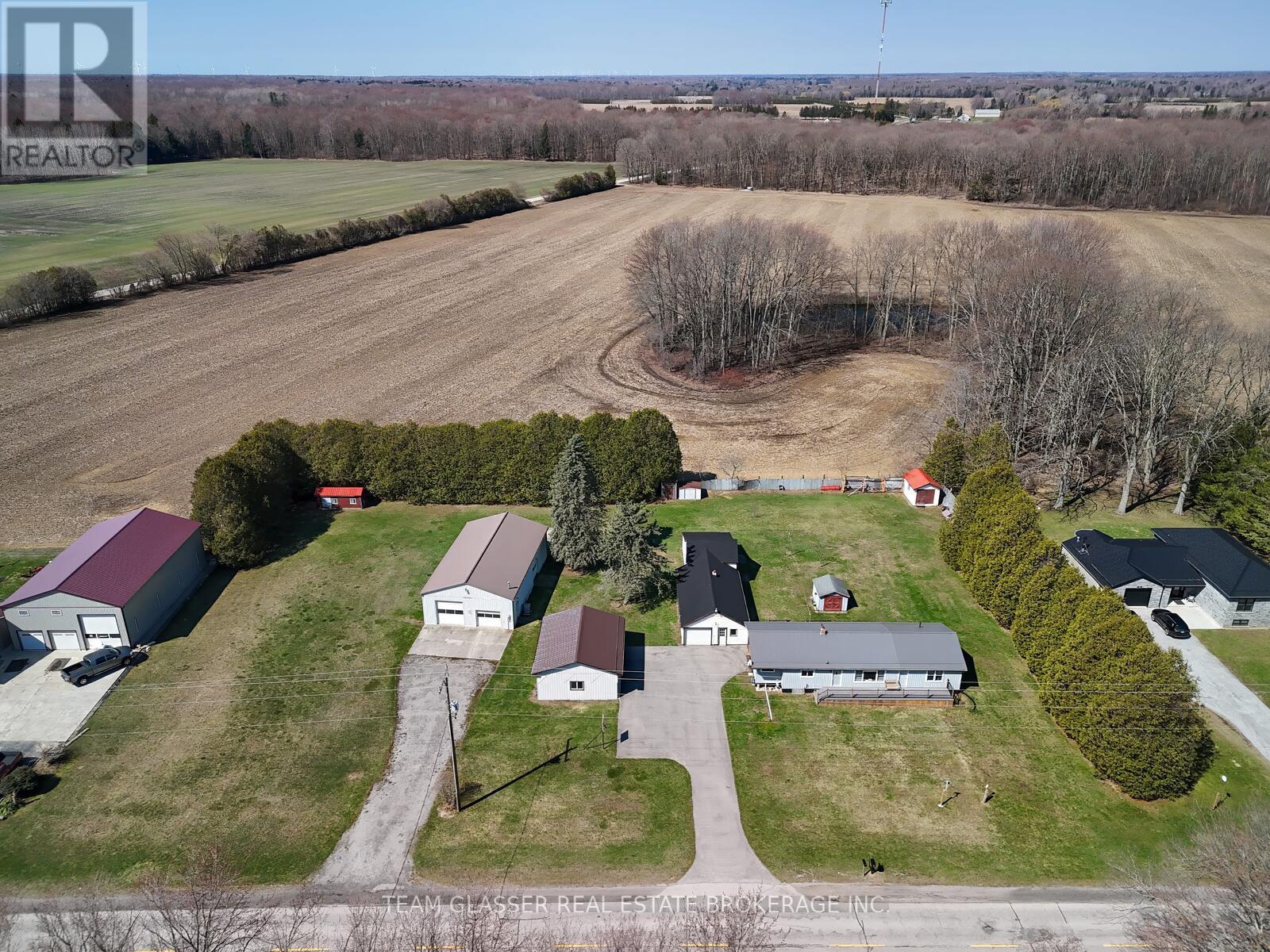 985 Norfolk County 28 Road Property Photo 1