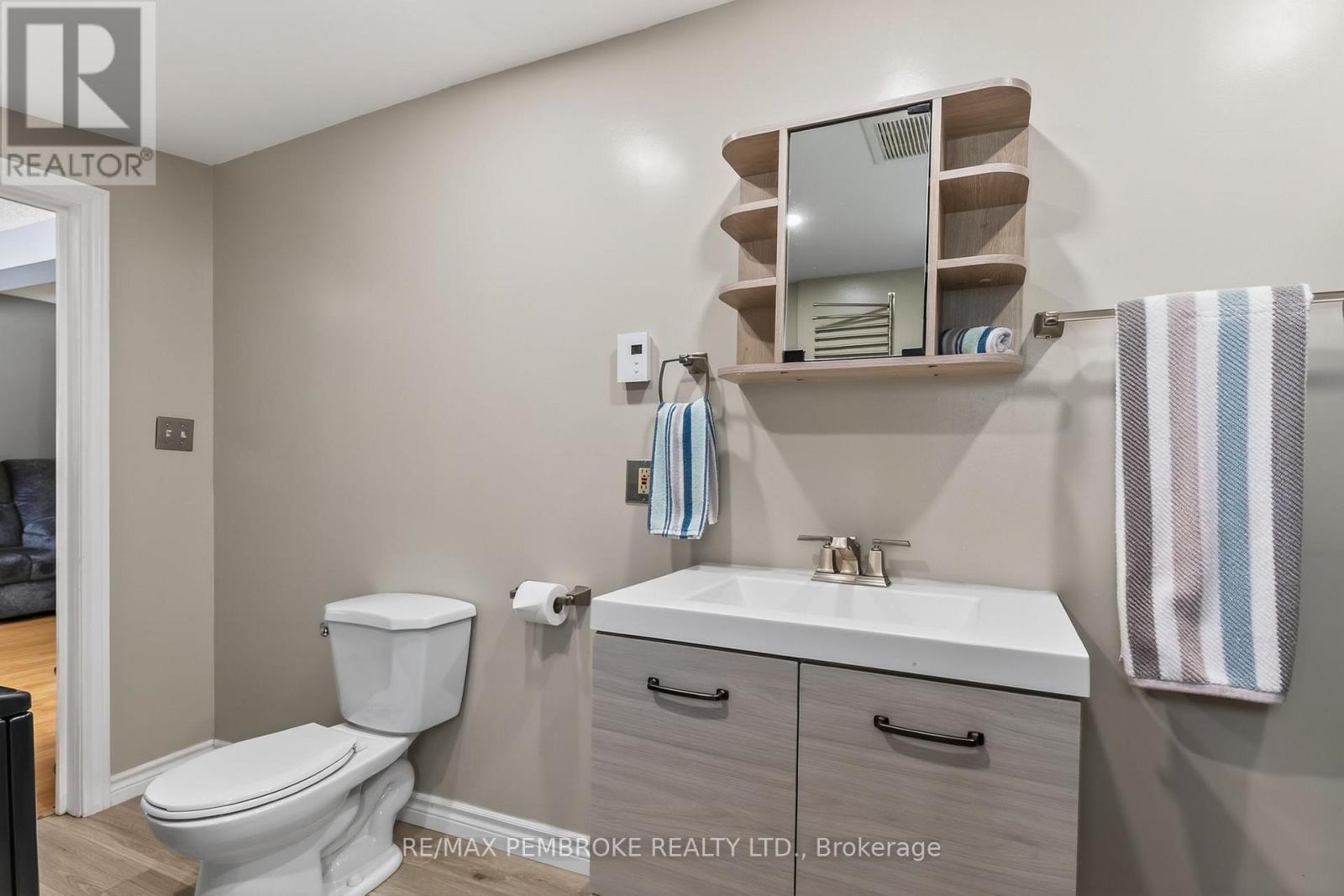 80 Macgregor Bay Trail Property Photo 42