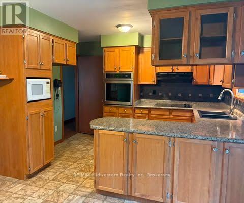69 Louise Street Property Photo 13